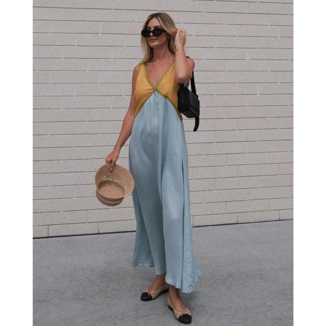 Levoire | ROBE CHIC COL EN V