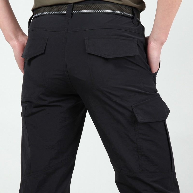 Levoire | Pantalon cargo pour hommes fonctionnel et stylé avec poches à rabat pratiques Noir