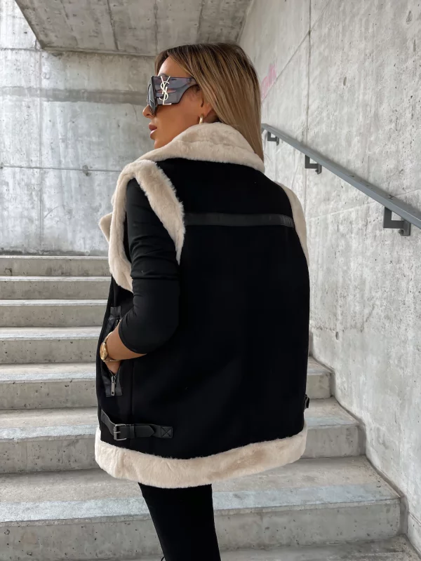 Manteau en laine sans manches