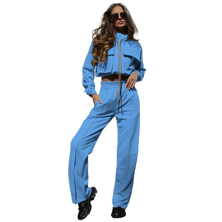 Levoire | Set, composé d'un pantalon décontracté et d'un haut avec fermeture éclair et cordon, avec des manches longues Bleu ciel