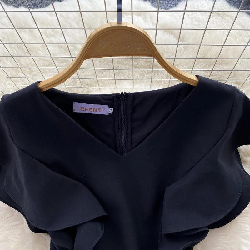 Levoire | Robe femme avec décolleté en V en couleur contrastante