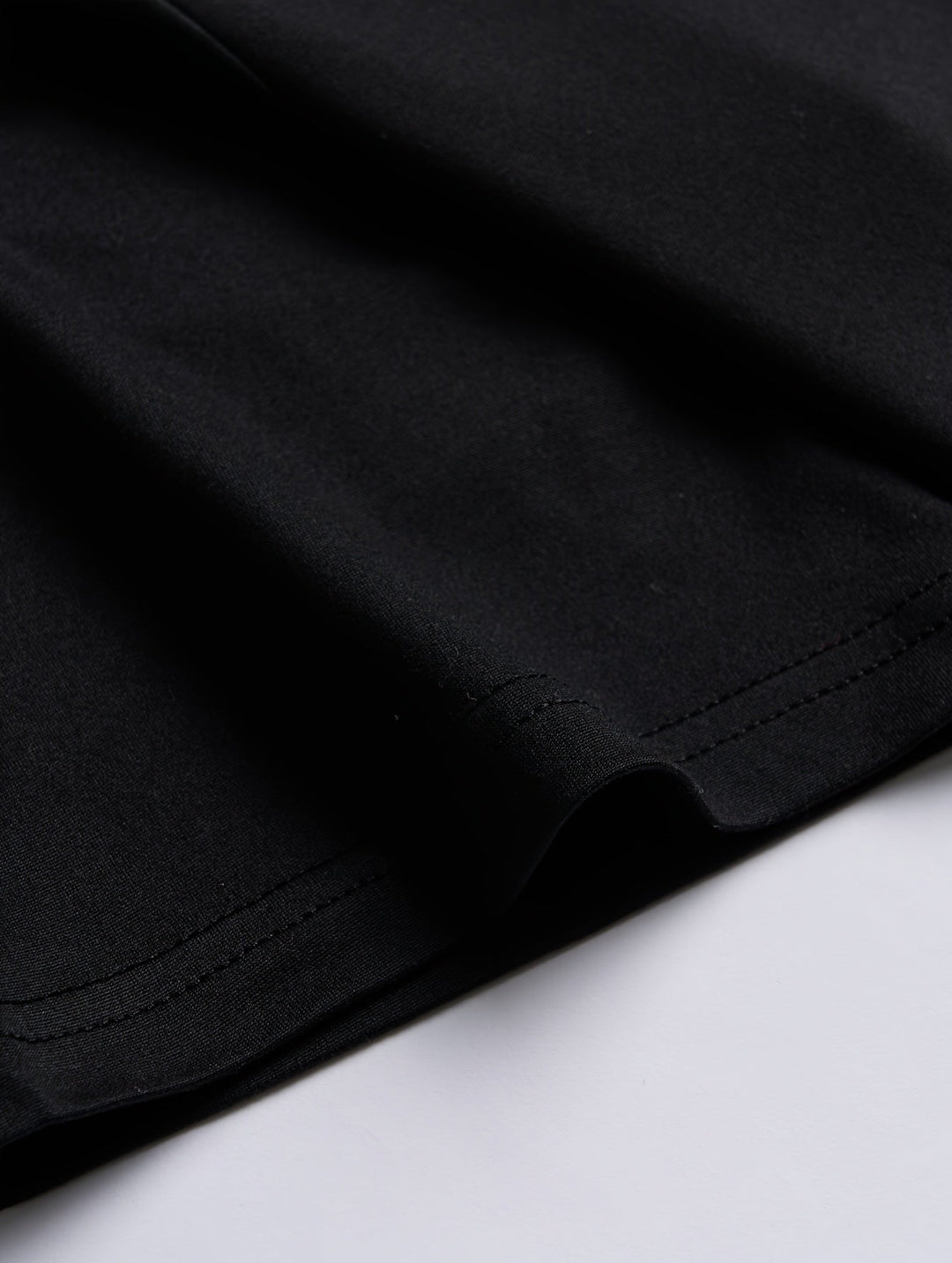 Levoire | T-Shirt Pour Hommes Avec Patchwork En Couleurs Contrastées Et Impression