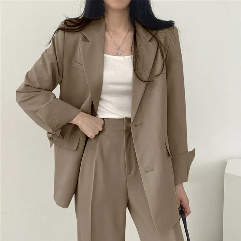 Levoire | Veste Bleue Avec Ensemble De Pantalon Khaki