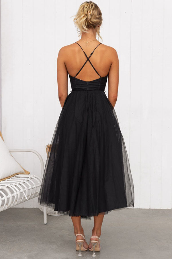 Levoire | Robe Maxi Élégante Conception Fluide Décolleté En V Bretelles Liberté Tissu Léger