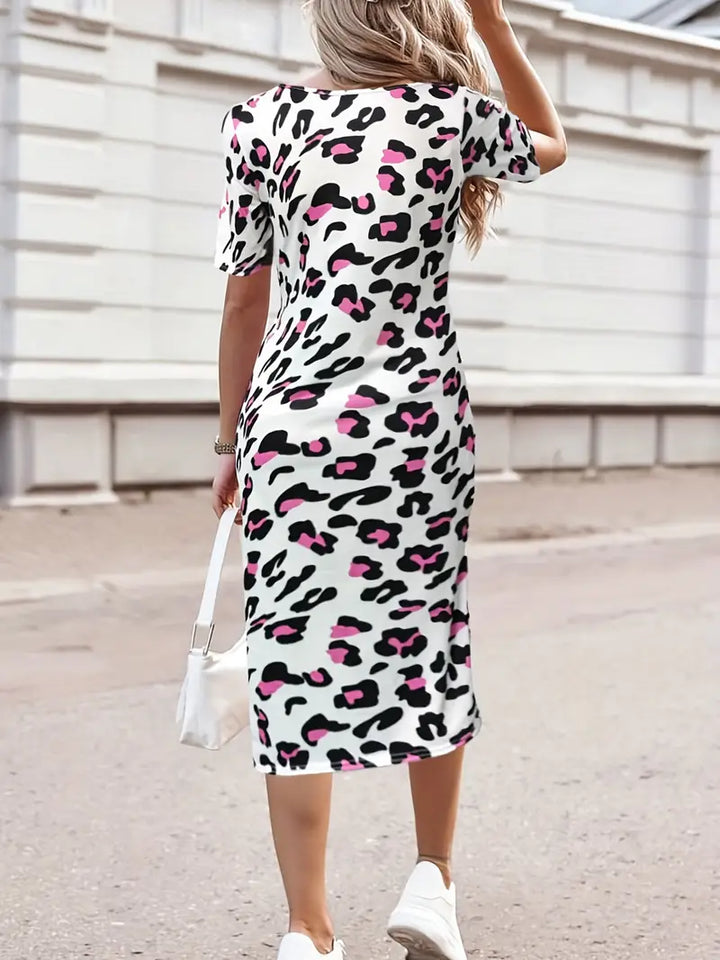 Levoire | Robe À Encolure Ronde Fendue Avec Motif Léopard