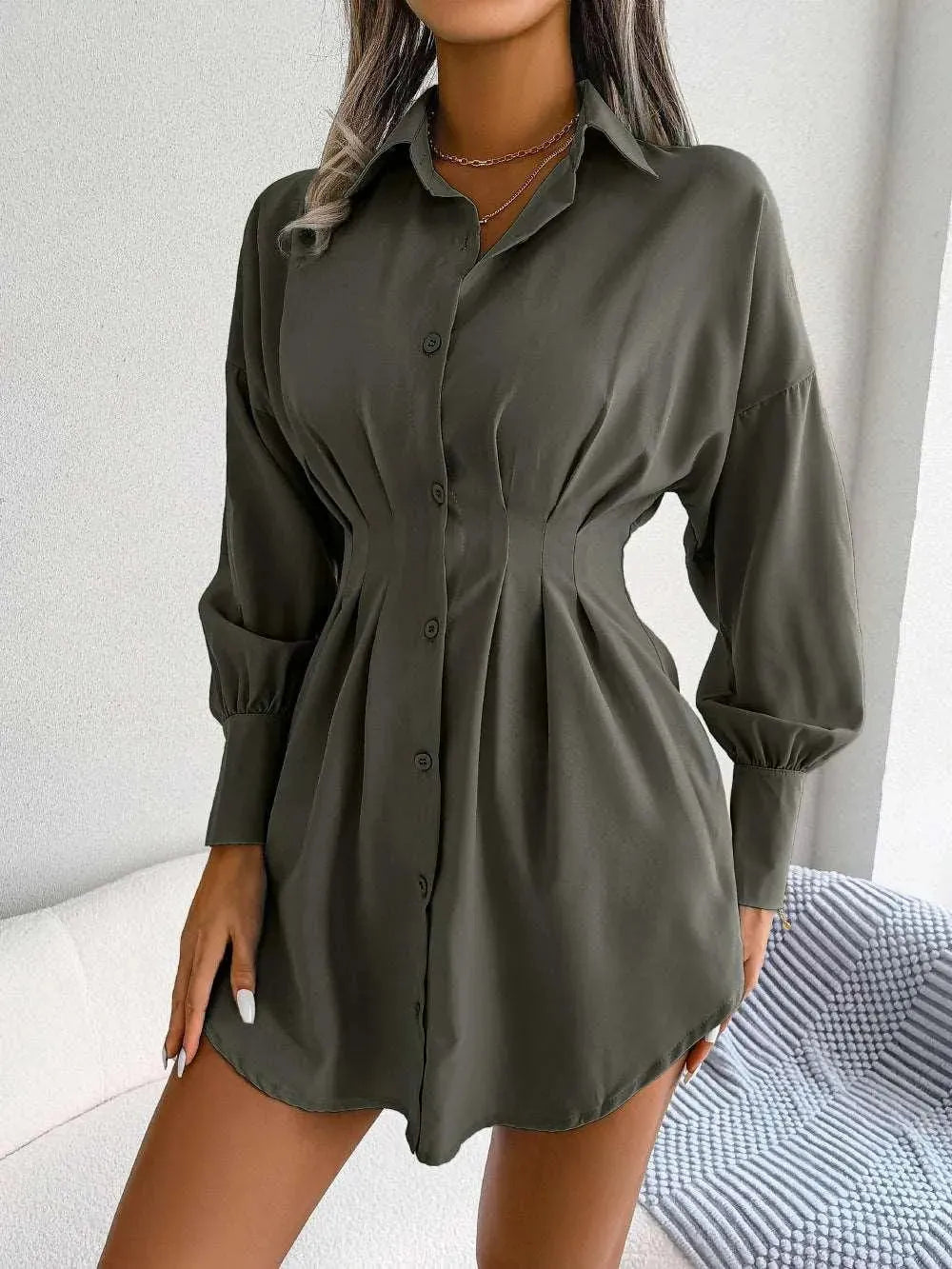 Levoire | Robe asymétrique, ajustée au corps avec des manches courtes vertige vert