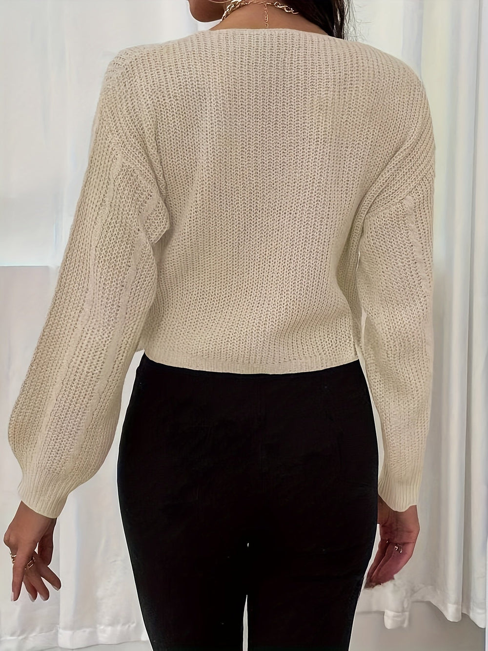 Levoire | Pull Court Volant Avec Col V