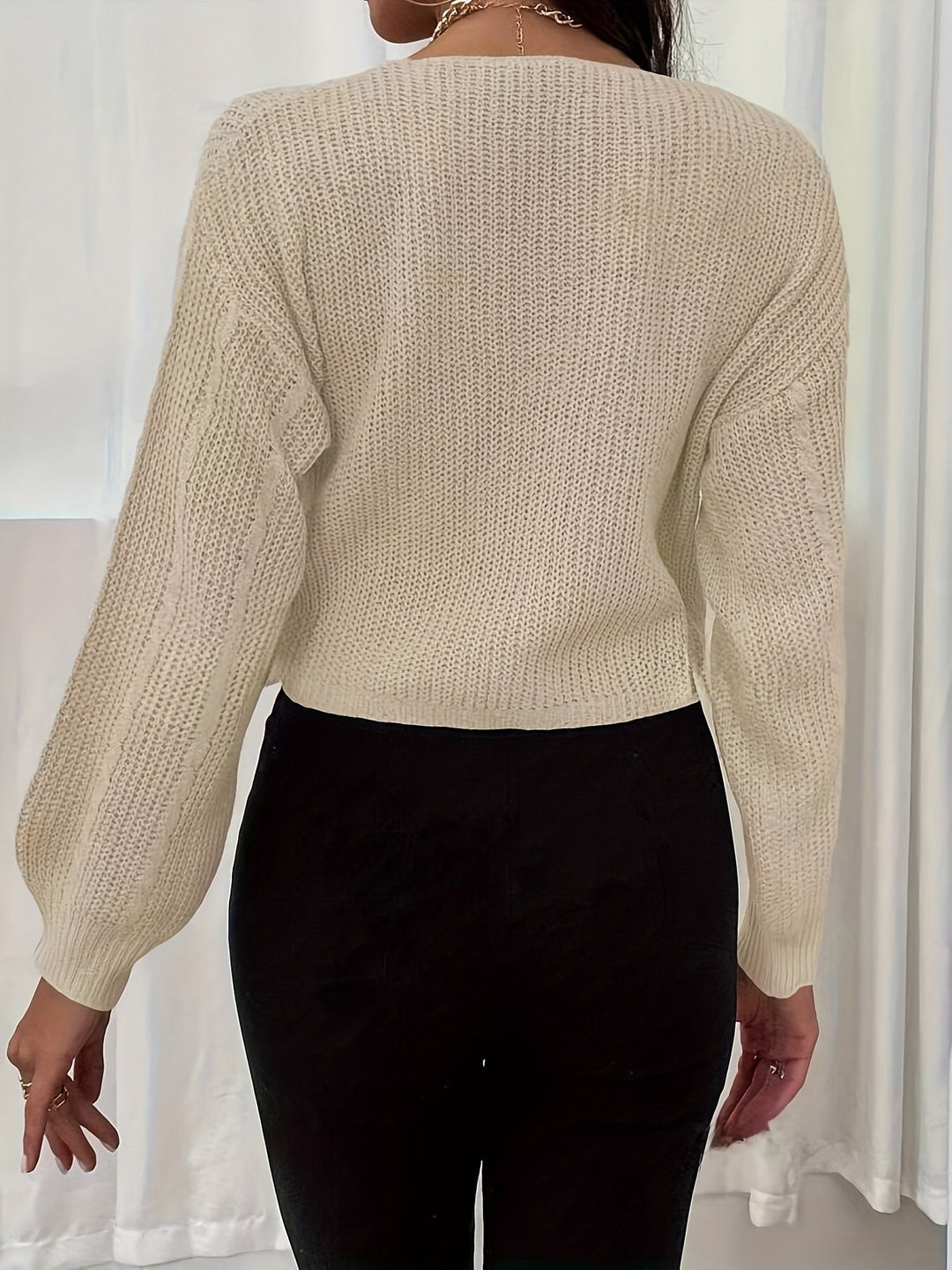 Levoire | Pull Court Volant Avec Col V