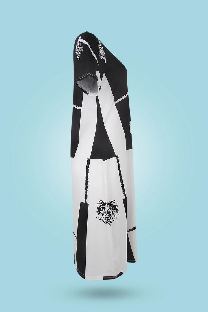 Levoire | Beautiful Dress With O-Neckline And Short Sleeves