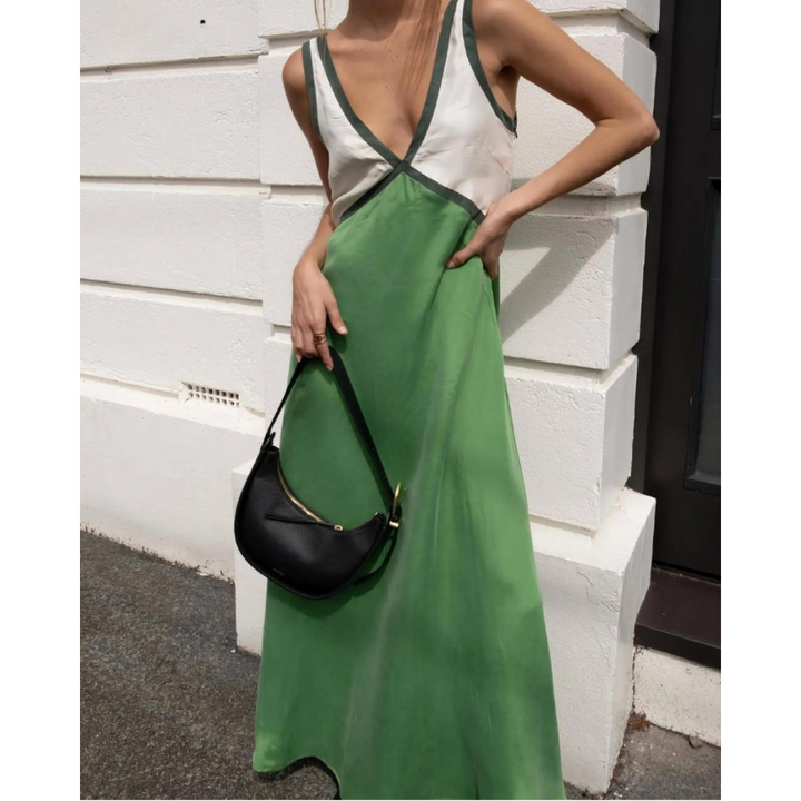 Levoire | ROBE CHIC COL EN V