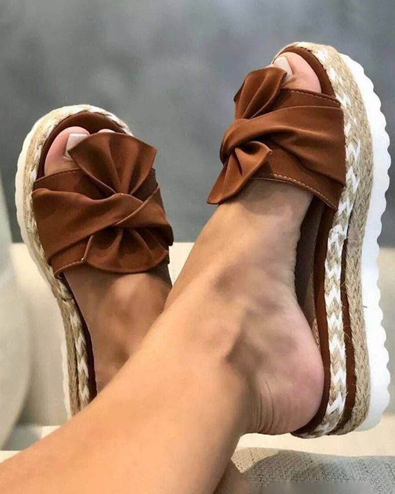 Levoire | Pantoufle Avec Une Semelle Plus Épaisse Et Un Nœud Braun