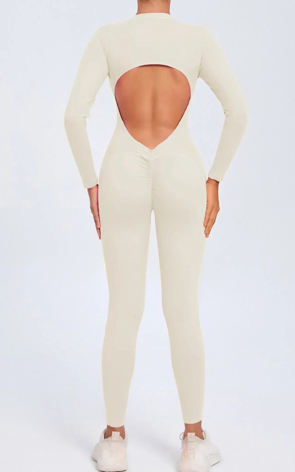 Levoire | Dos Nu Féminin Manches Longues Élégance Et Confort Beige