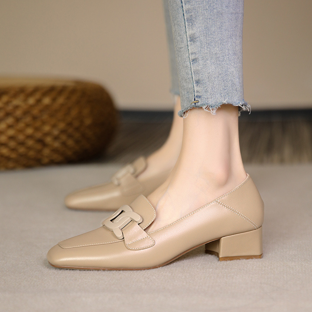 Levoire | Comfortable Shoes With A Medium Heel And Arch Support Sole