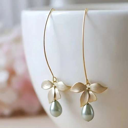 Levoire | Élégants Pendentifs Boucles D'Oreilles Tipan Set