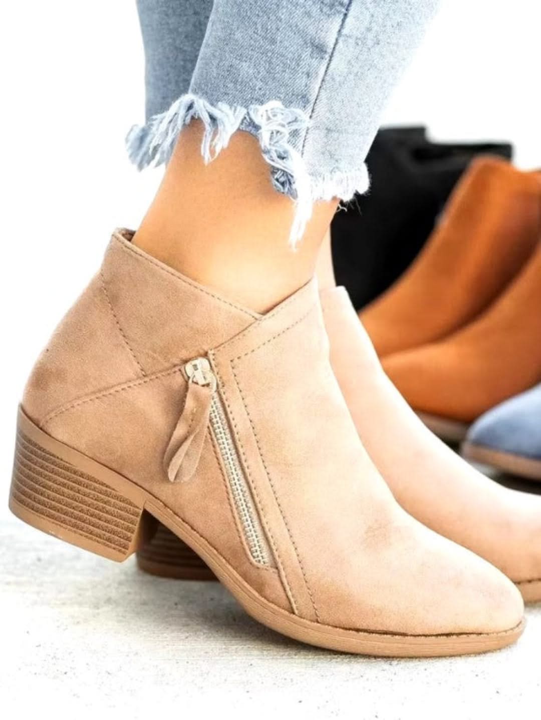 Levoire | Fermeture Éclair À La Cheville En Cuir Style Chic Et Confort Inégalé Beige