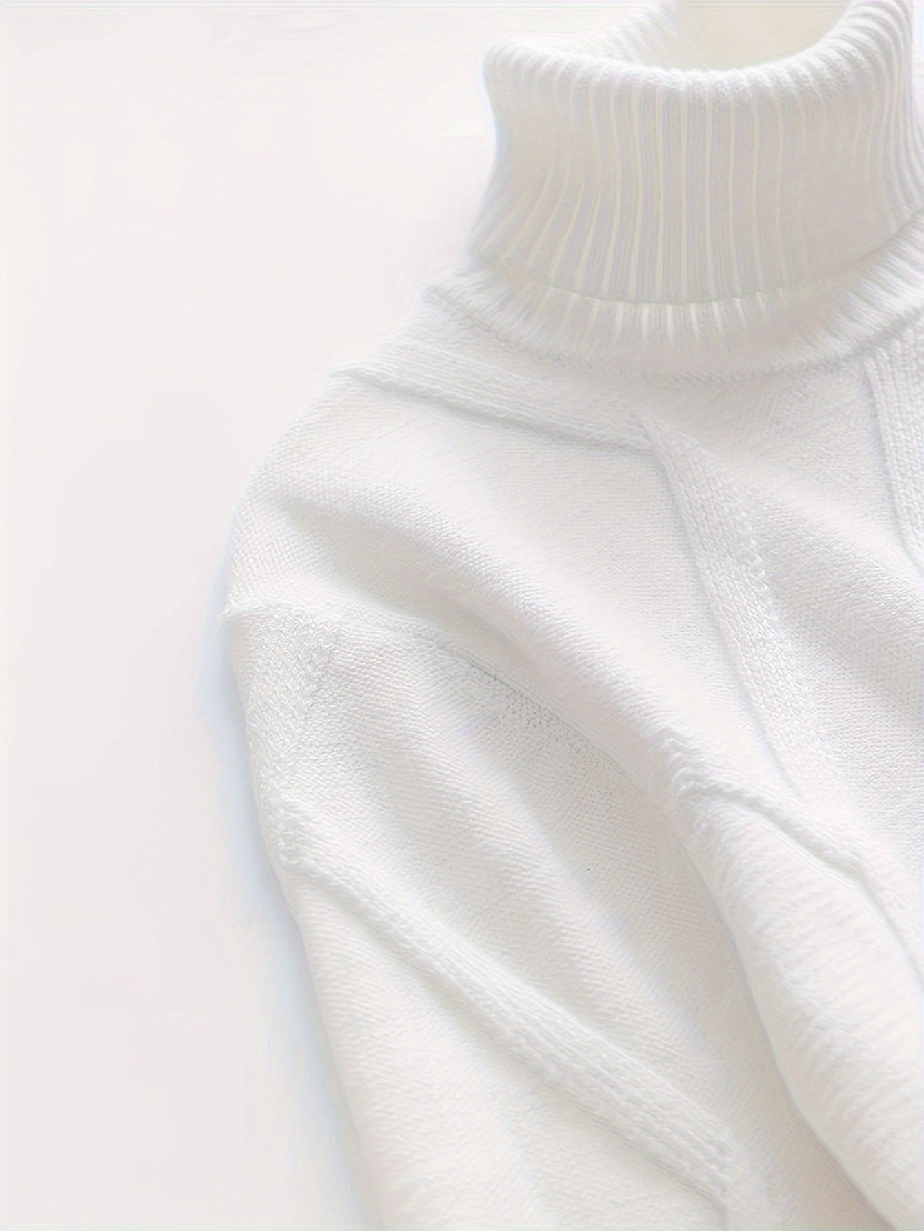 Levoire | Pull À Col Roulé En Tricot Avec Coupe Moderne