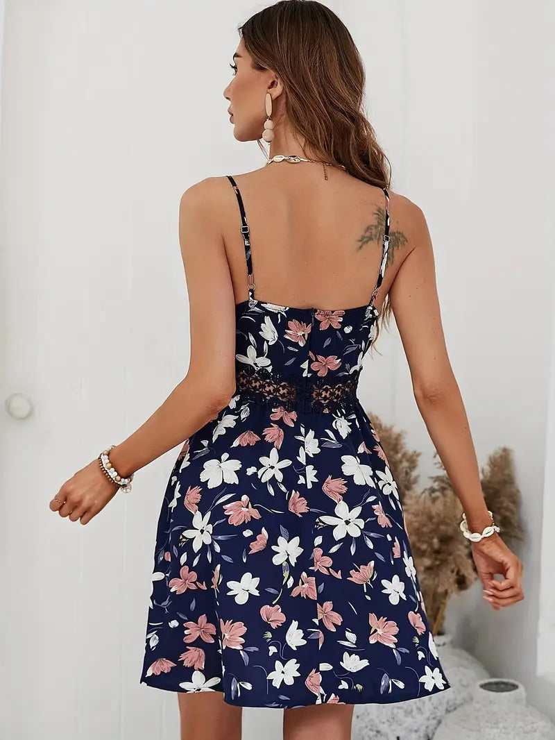 Levoire | Robe Avec Des Bretelles Spaghetti Contrastantes