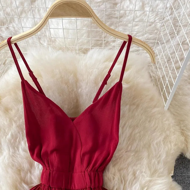 Levoire | Robe longue avec décolleté en V de style français