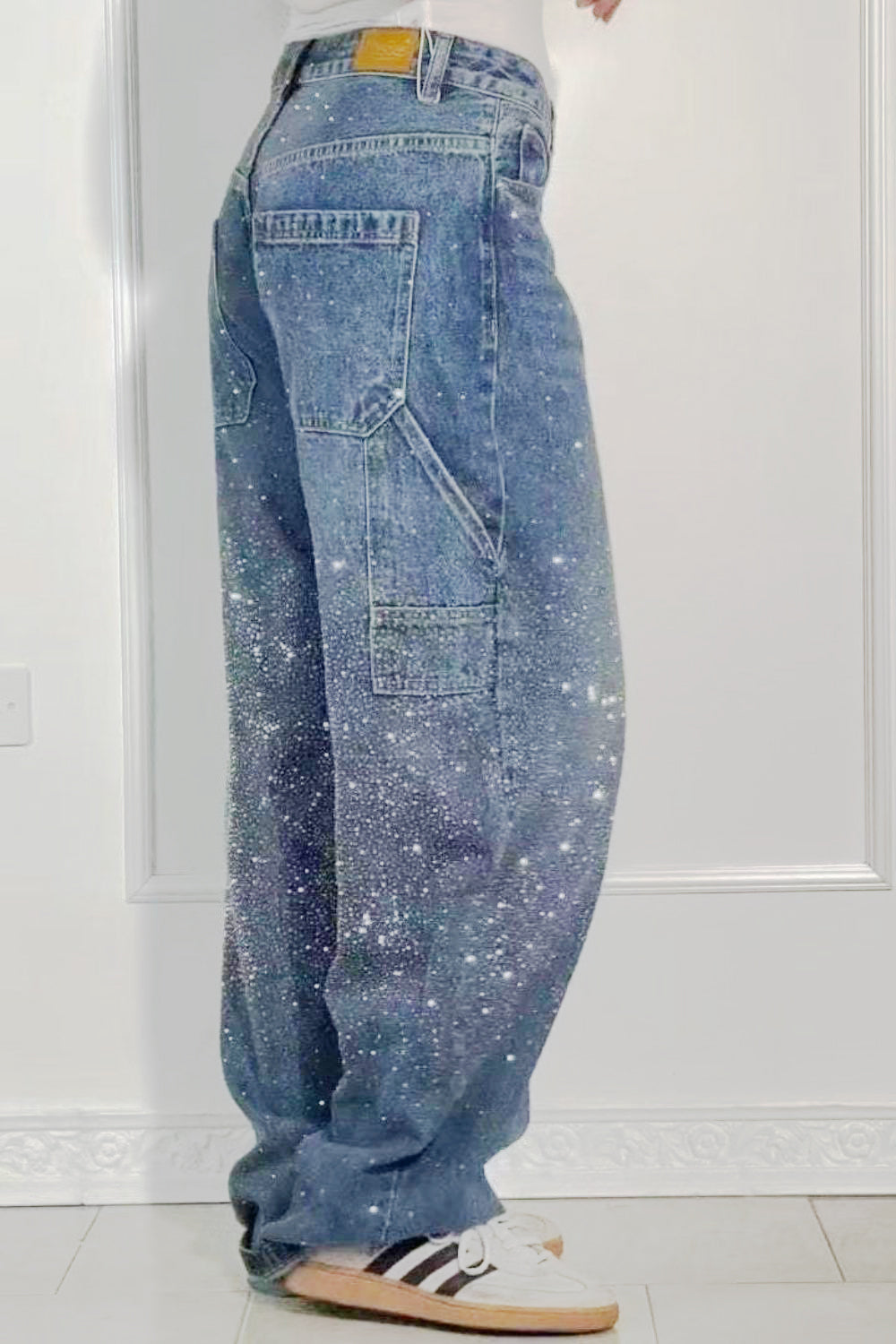 Levoire | Jean Pour Femmes Lavé Avec Des Détails En Strass Dans Une Coupe Large