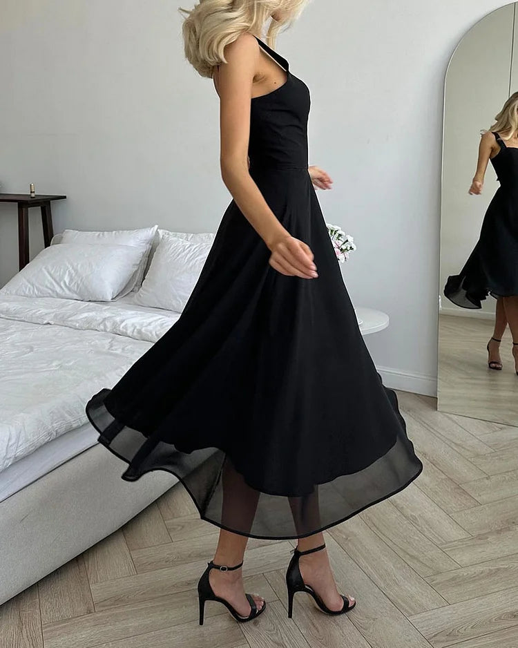 Levoire | Robe élégante en mousseline de soie à encolure carrée et de couleur unie