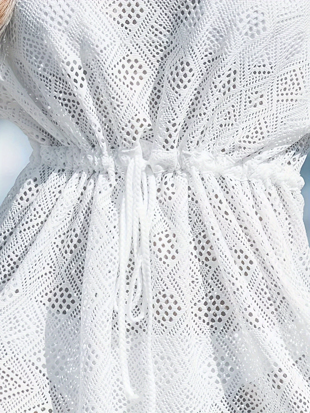 Levoire | Robe blanche avec cordon de serrage