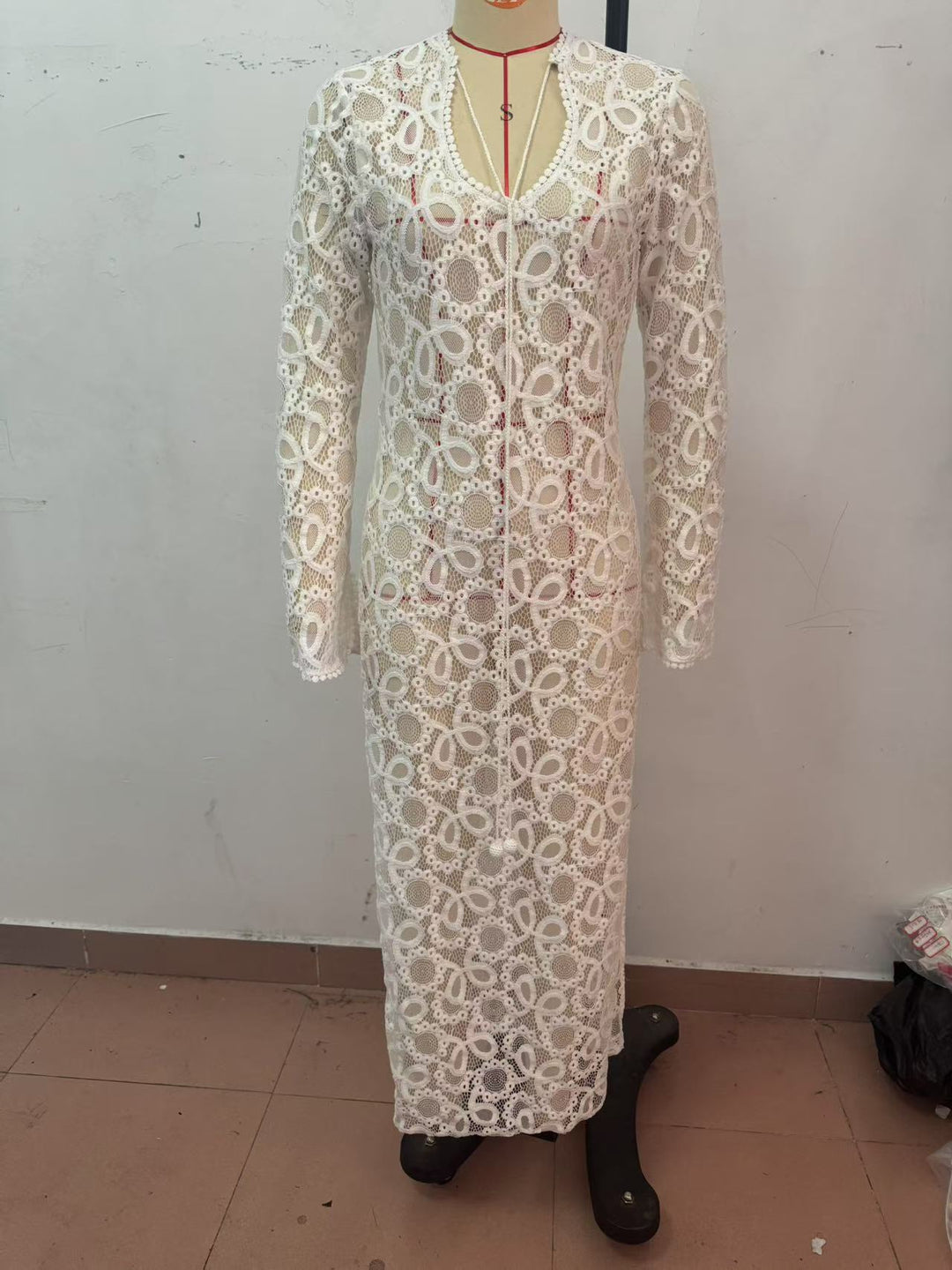 Levoire | Robe longue en dentelle transparente