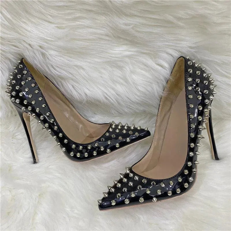 Levoire | Décolleté avec des rivets et des talons aiguilles Noir 12CM