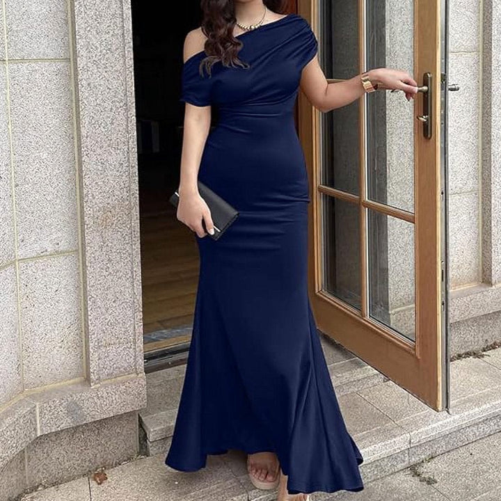 Levoire | Robe Longue À Col Haut Élégante