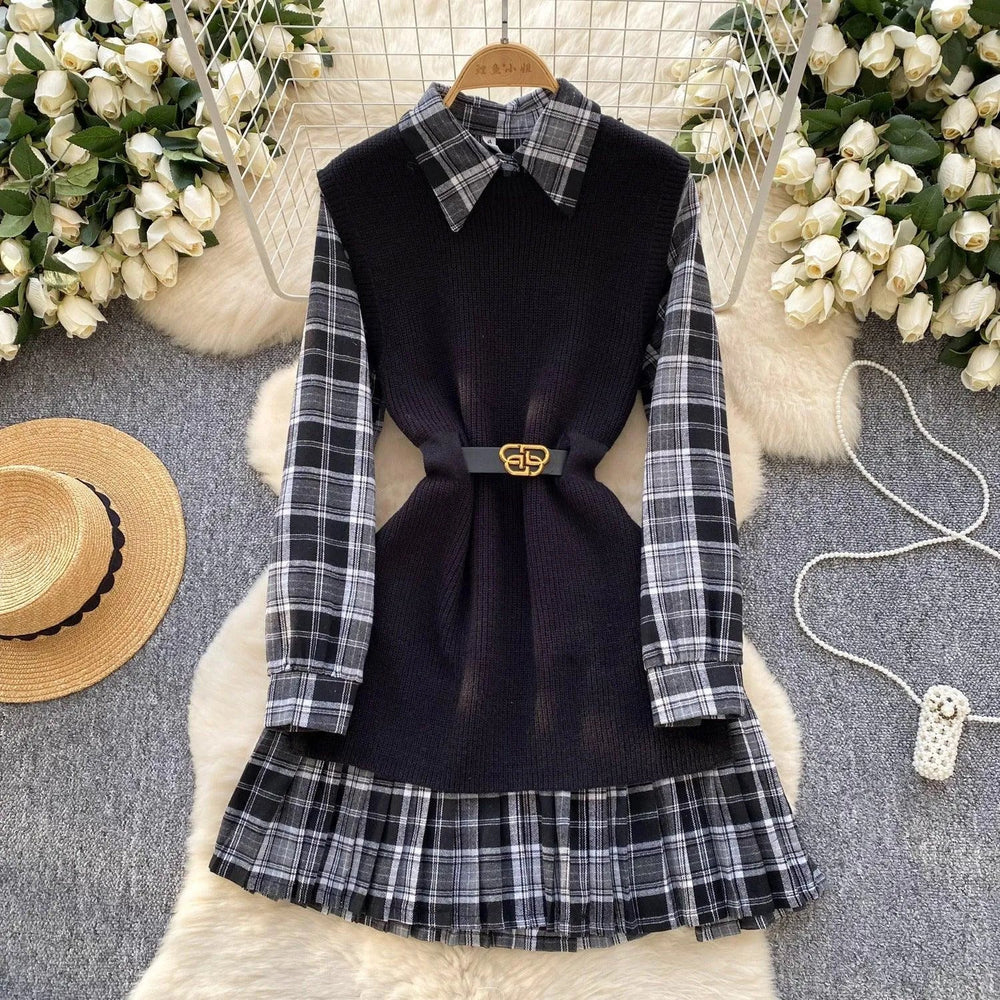 Levoire | Vintage Femmes Ensemble : Robe à Carreaux et Ceinture en Tricot Noir Taille libre