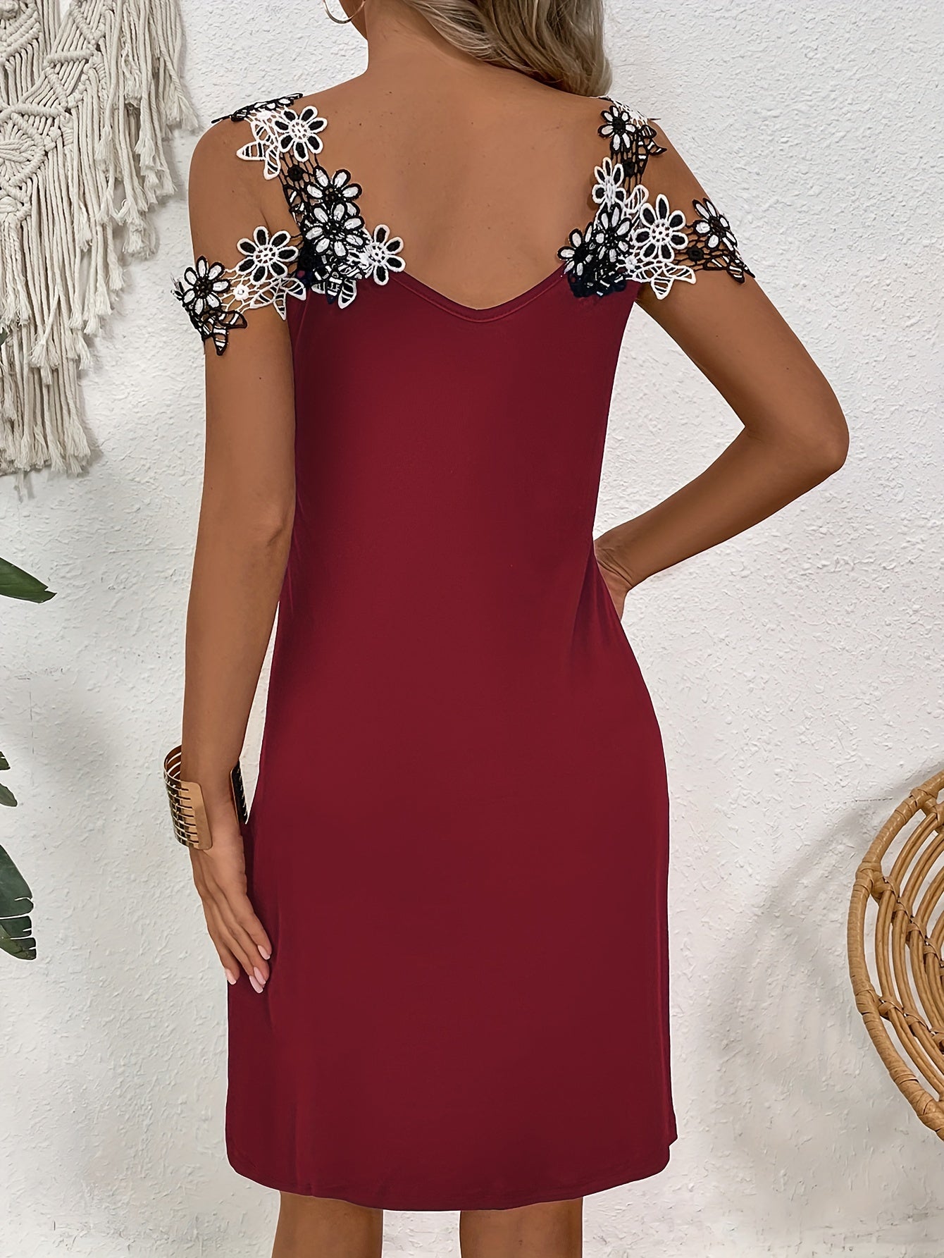 Levoire | Robe À Épaules Fleuries