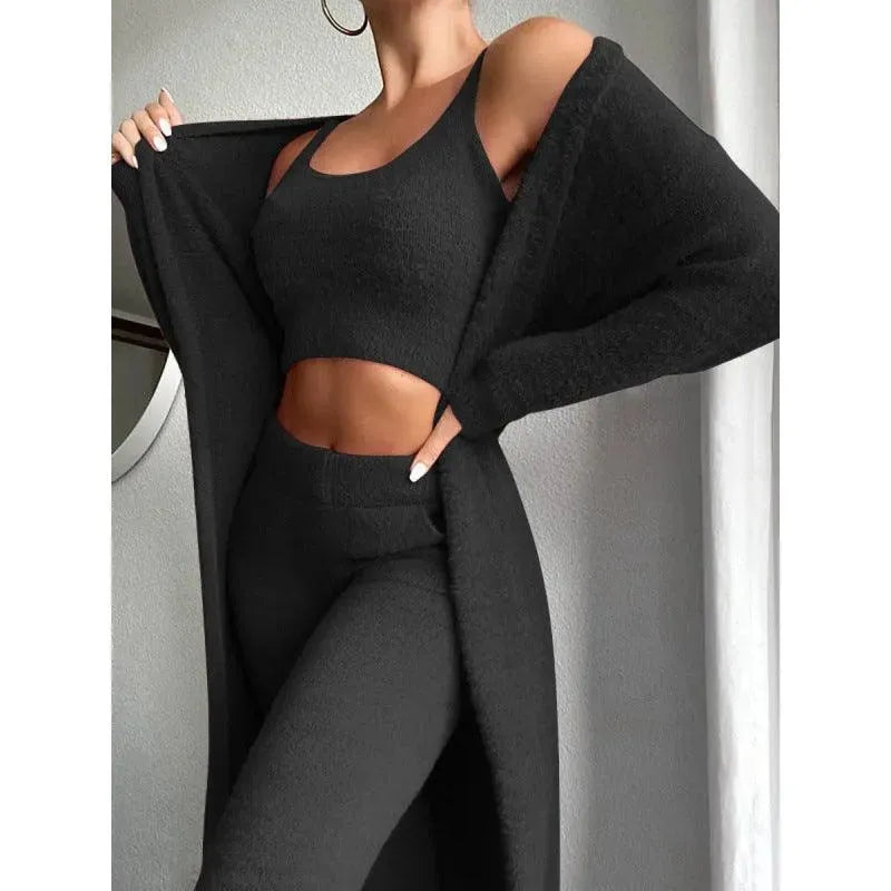 Levoire | Robe femme à haut en velours court et décolleté en V Noir