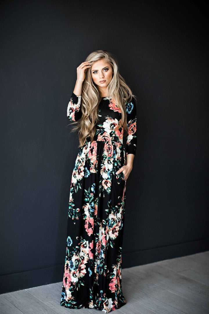Robe maxi femme avec des motifs floraux et une jupe longue et fluide Levoire