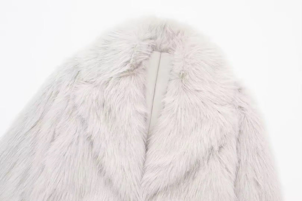 Levoire | Manteau En Fausse Fourrure Blanche Élégant