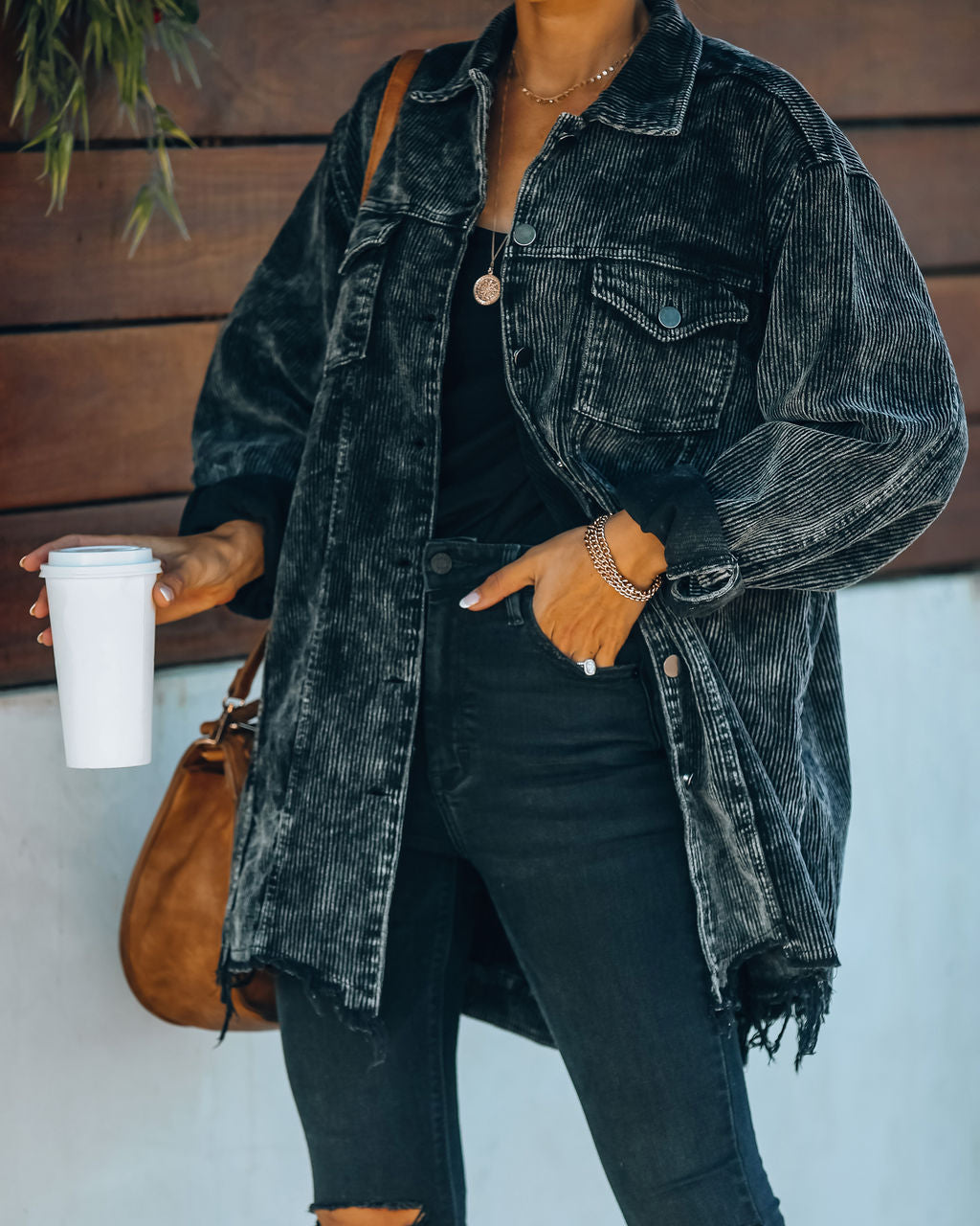Levoire | Chemise En Velours Côtelé Pour Femmes Look Usé Et Fermeture À Nouer