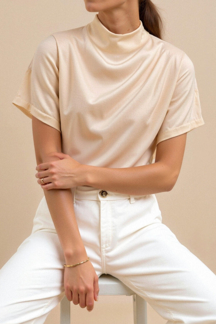 Levoire | T-Shirt Découpé Pour Femmes Coupe Décontractée