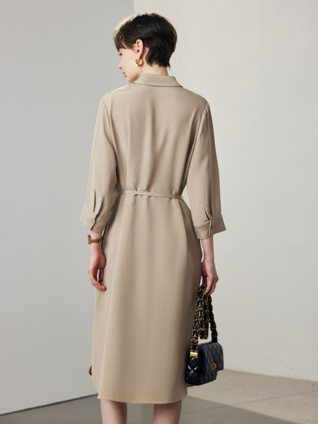 Robe Chemise en Soie Ceinturée
