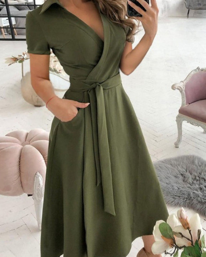 Levoire | Robe en A à manches courtes et coupe décontractée Sotilasmikään