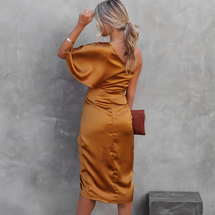 Levoire | Robe De Soirée Élégante Avec Une Épaule