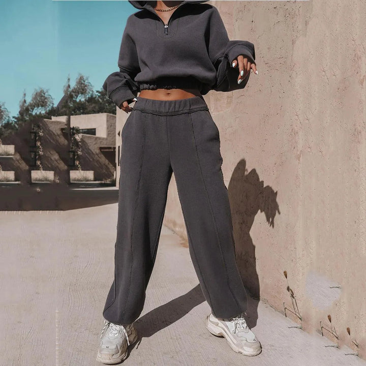 Levoire | Crop Top et pantalons droits larges