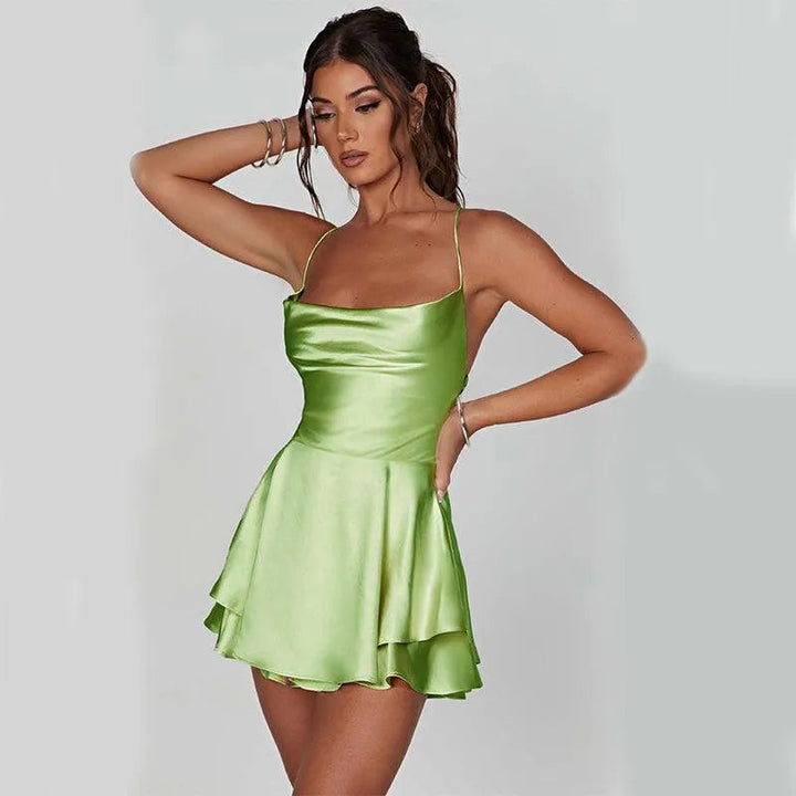 Levoire | Robe trapèze courte élégante en satin avec ruban sans dos Vert clair