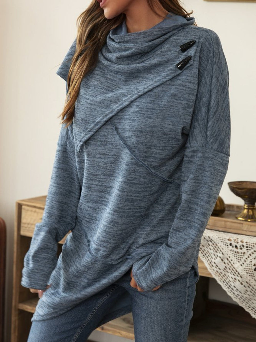 Levoire | Couture asymétrique à capuche col T-shirt à manches longues