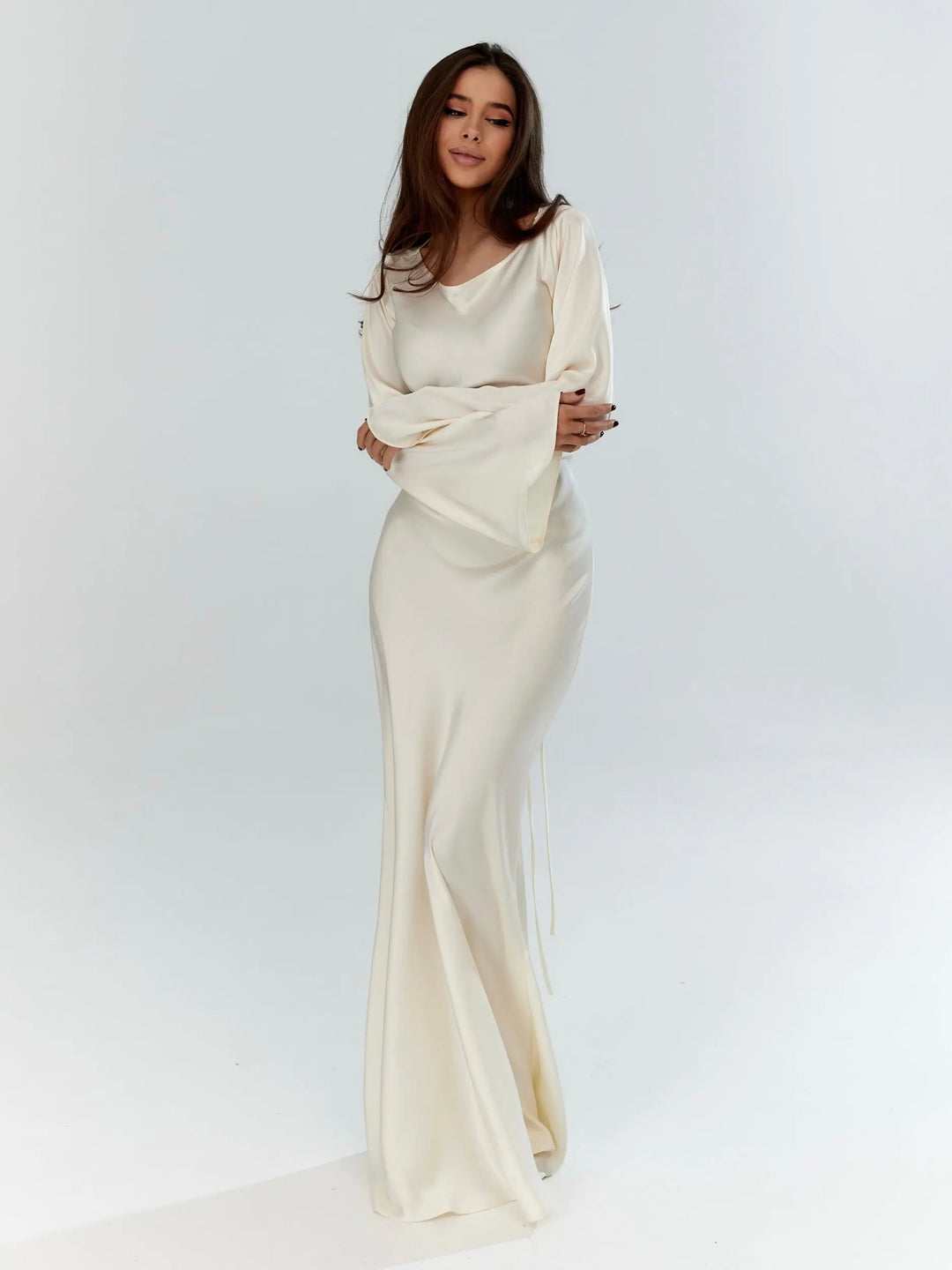 Levoire | Robe Maxi Fluide À Manches Longues Pour Femmes Ivoire