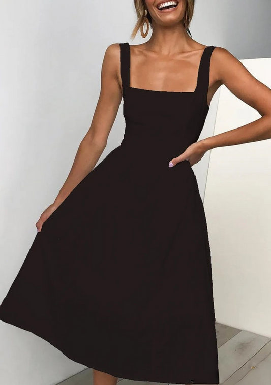 Levoire | Robes décontractées avec jupe pastel et encolure carrée avec fente solide Noir