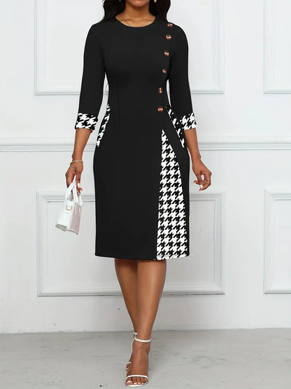 Levoire | Robe Élégante Avec Col Rond Et Décoration De Boutons Noir