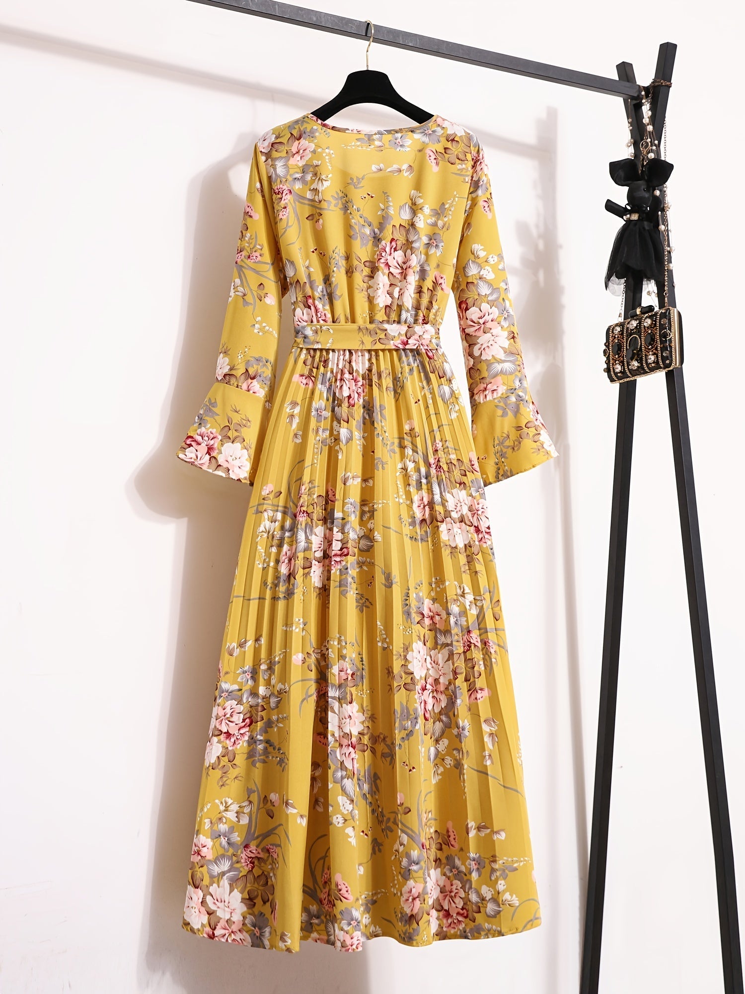 Levoire | Robe Maxi À Motifs Floraux Et À Manches Longues
