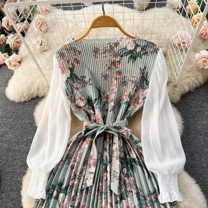 Levoire | Robe avec imprimé ethnique pour femmes, dotée d'un motif floral à nouer