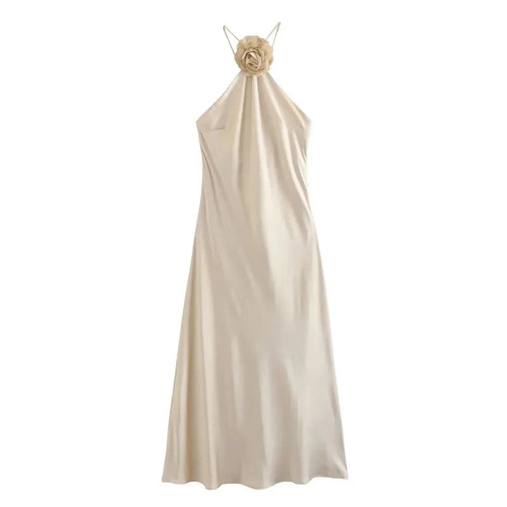 Levoire | Élégante Robe De Soirée En Satin Champagne Avec Appliqué Floral À En Col Nu