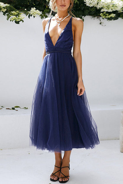 Levoire | Robe midi en tulle à col en V Feeling Romantic