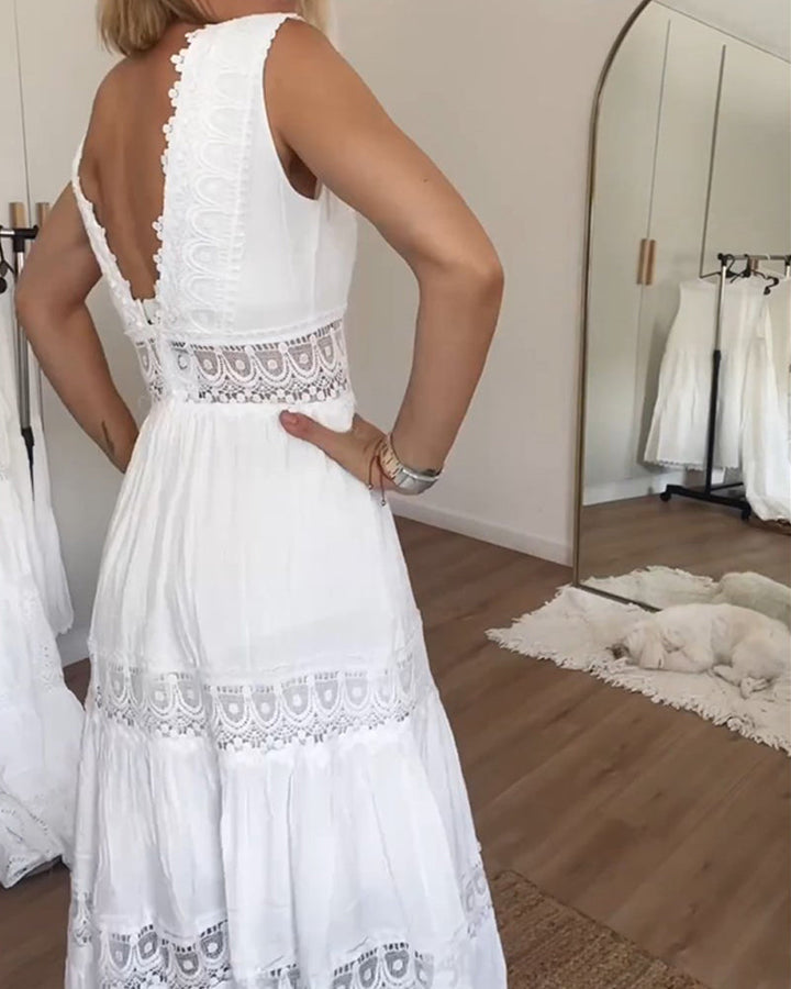 Levoire | Robe à bretelles en dentelle avec décolleté en V