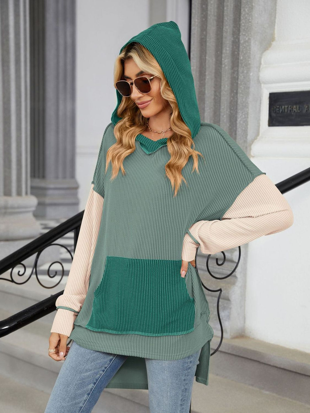 Levoire | Double Take Contrast Hoodie T-shirt à manches longues
